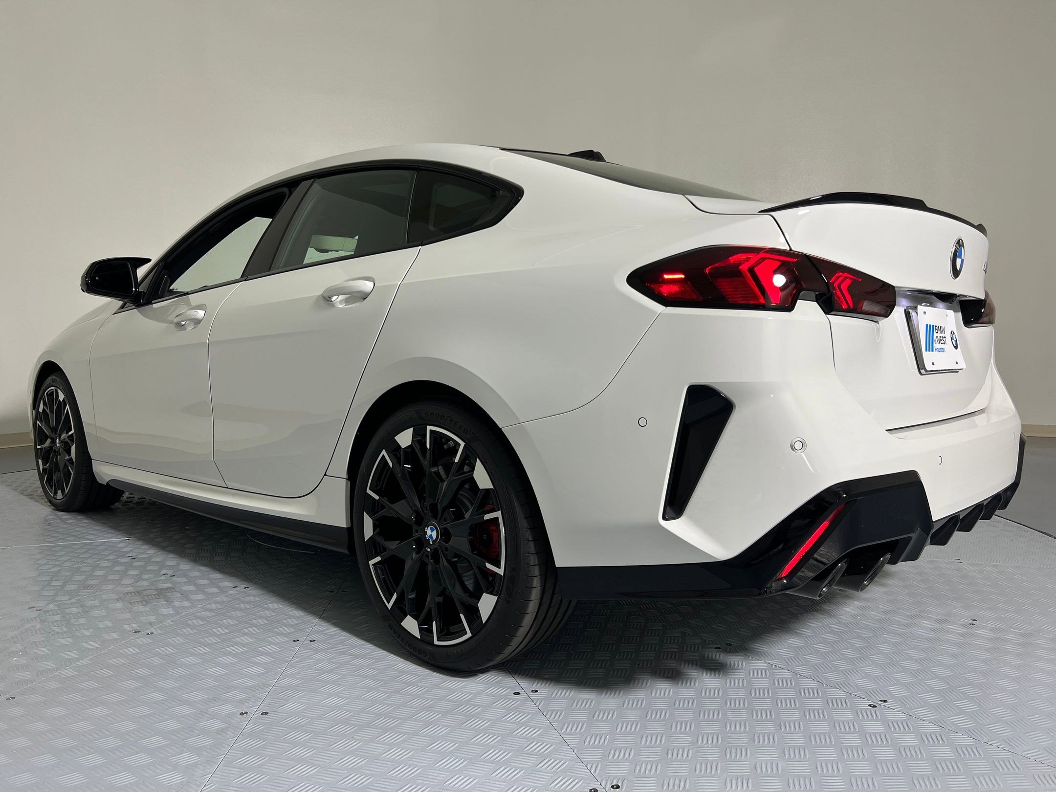 Used 2025 BMW M235i xDrive w/ Premium Package image 3