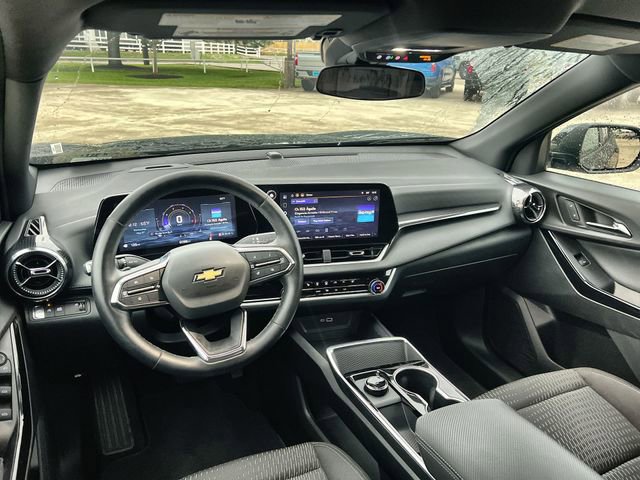 Certified 2026 Chevrolet Equinox LT FWD image 10