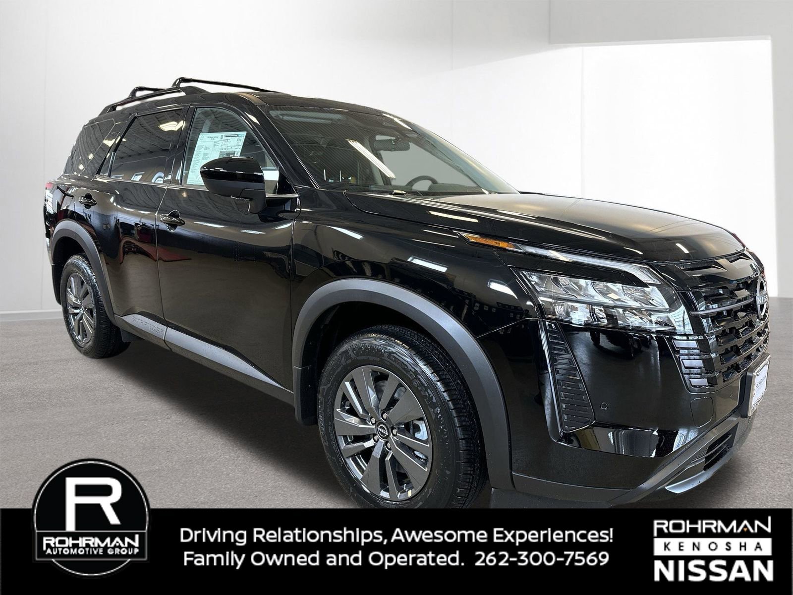 New 2026 Nissan Pathfinder SV image 3