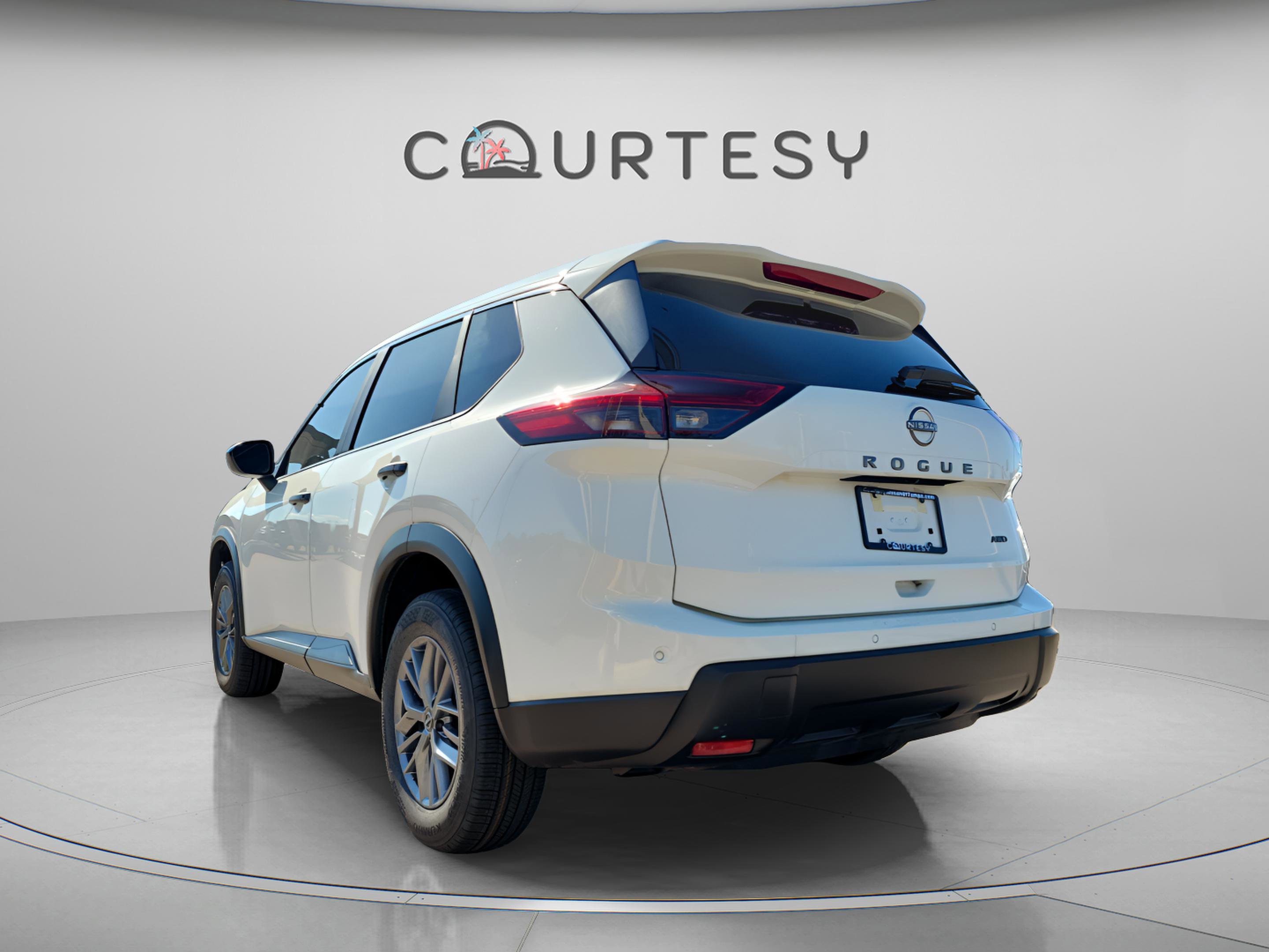 Certified 2024 Nissan Rogue S image 2