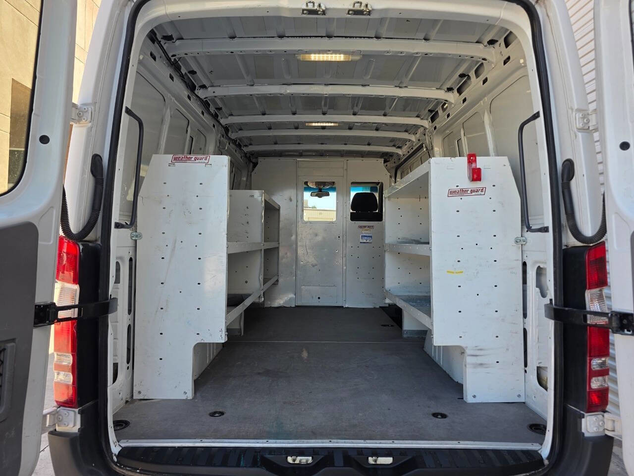 Used 2016 Mercedes-Benz Sprinter 2500 image 29