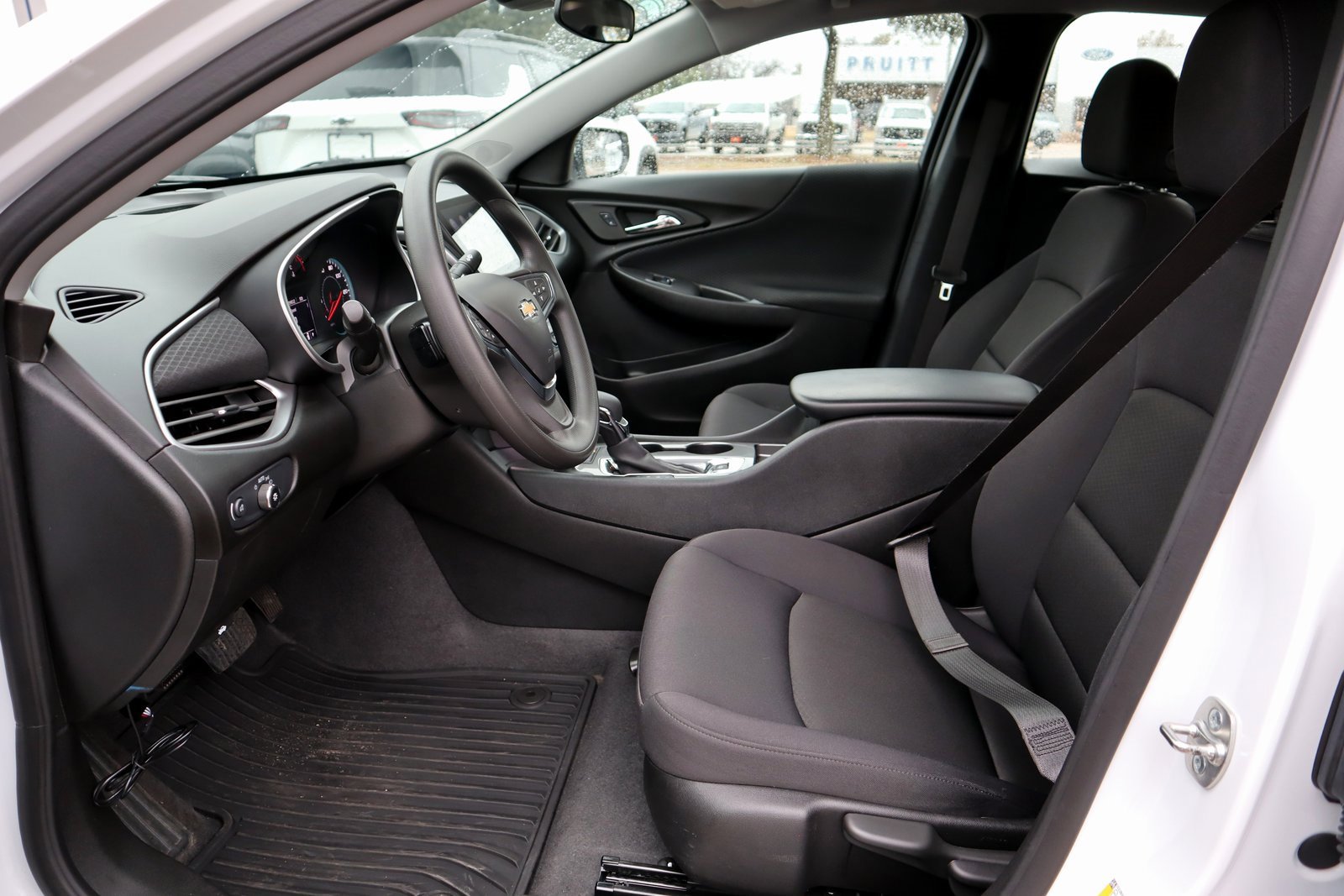 Used 2024 Chevrolet Malibu LS image 21