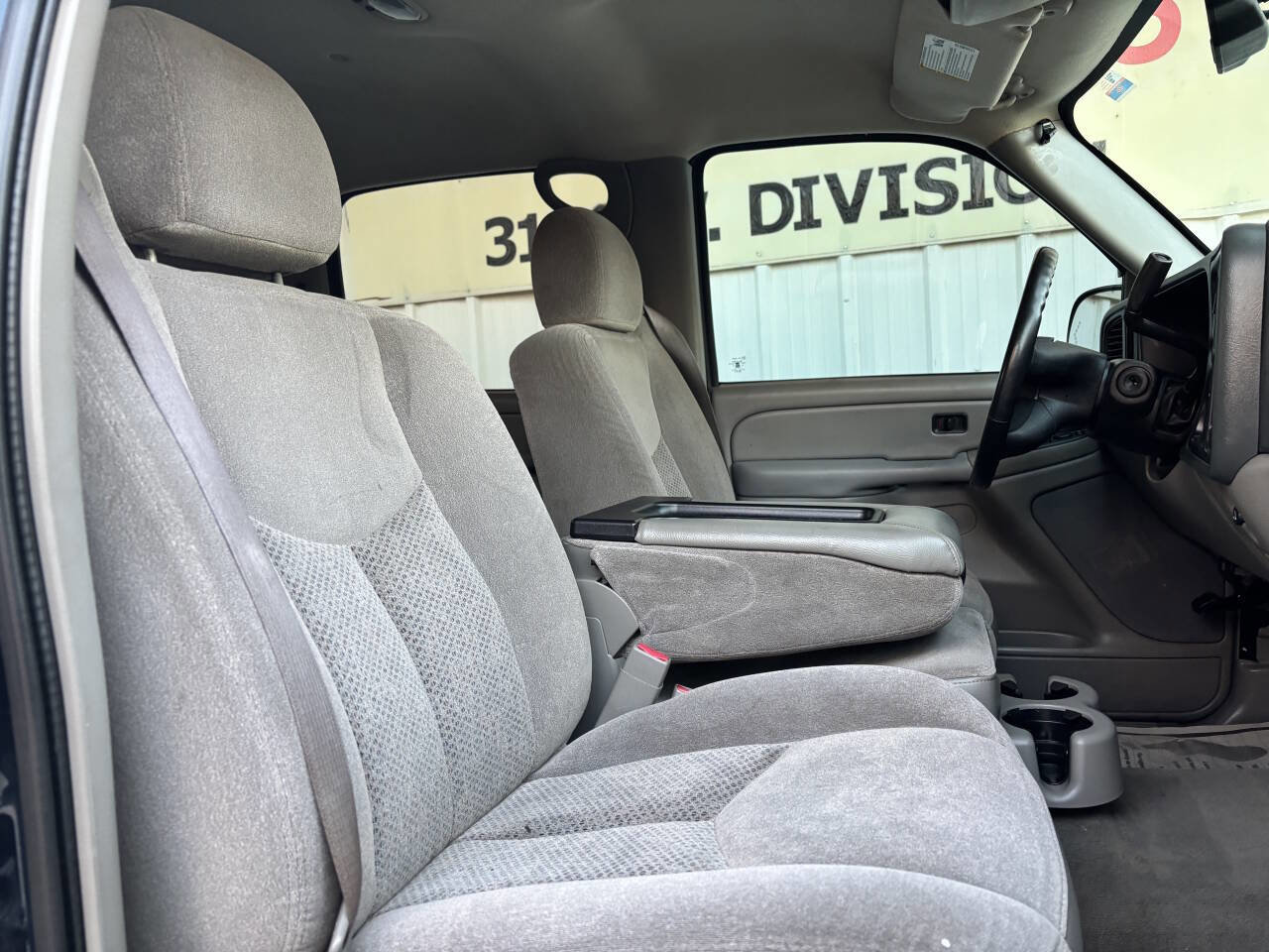 Used 2006 Chevrolet Avalanche Z66 w/ Preferred Equipment Group RWD image 8