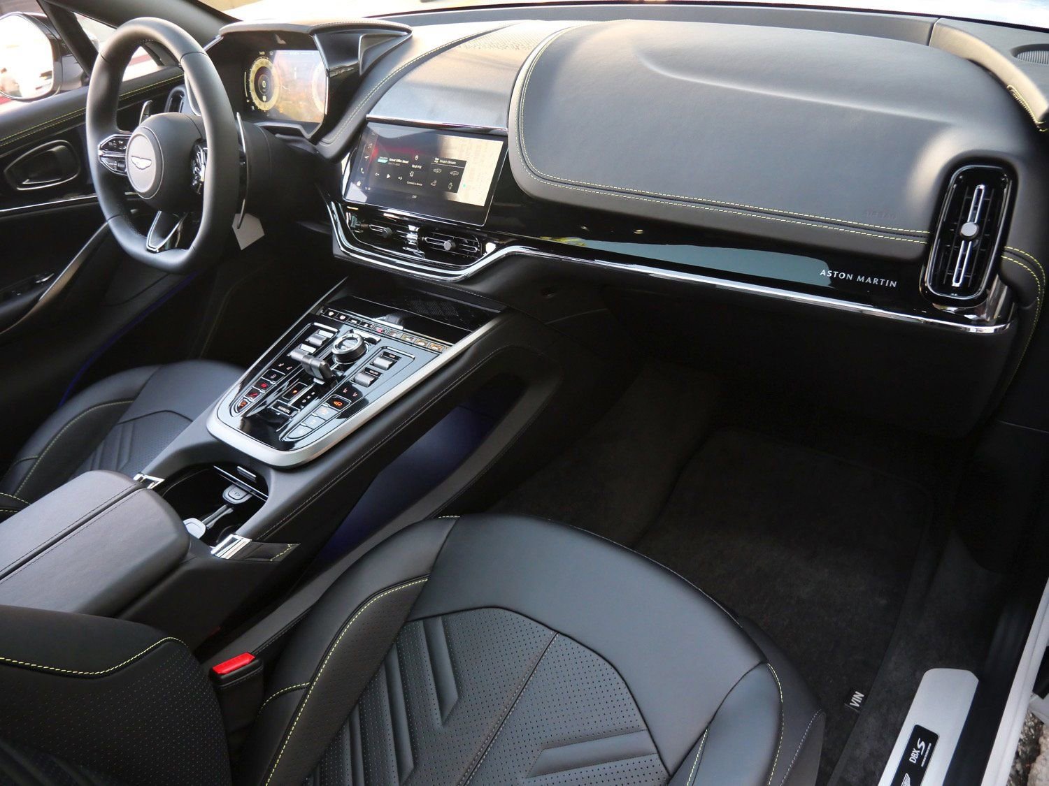 New 2026 Aston Martin DBX S image 10