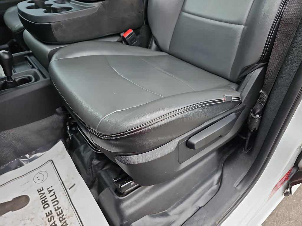 Used 2022 RAM 2500 Tradesman w/ Chrome Appearance Group image 31