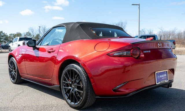 Used 2016 MAZDA MX-5 Miata Club w/ Brembo/BBS Package image 8