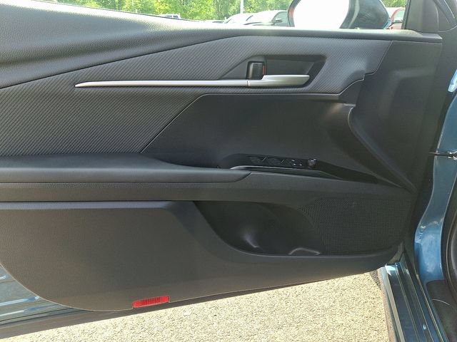Used 2025 Toyota Camry SE FWD image 10