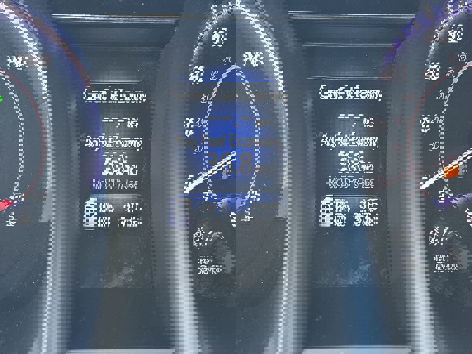 Used 2018 Toyota Avalon Limited w/ Carpet Mat Package image 10