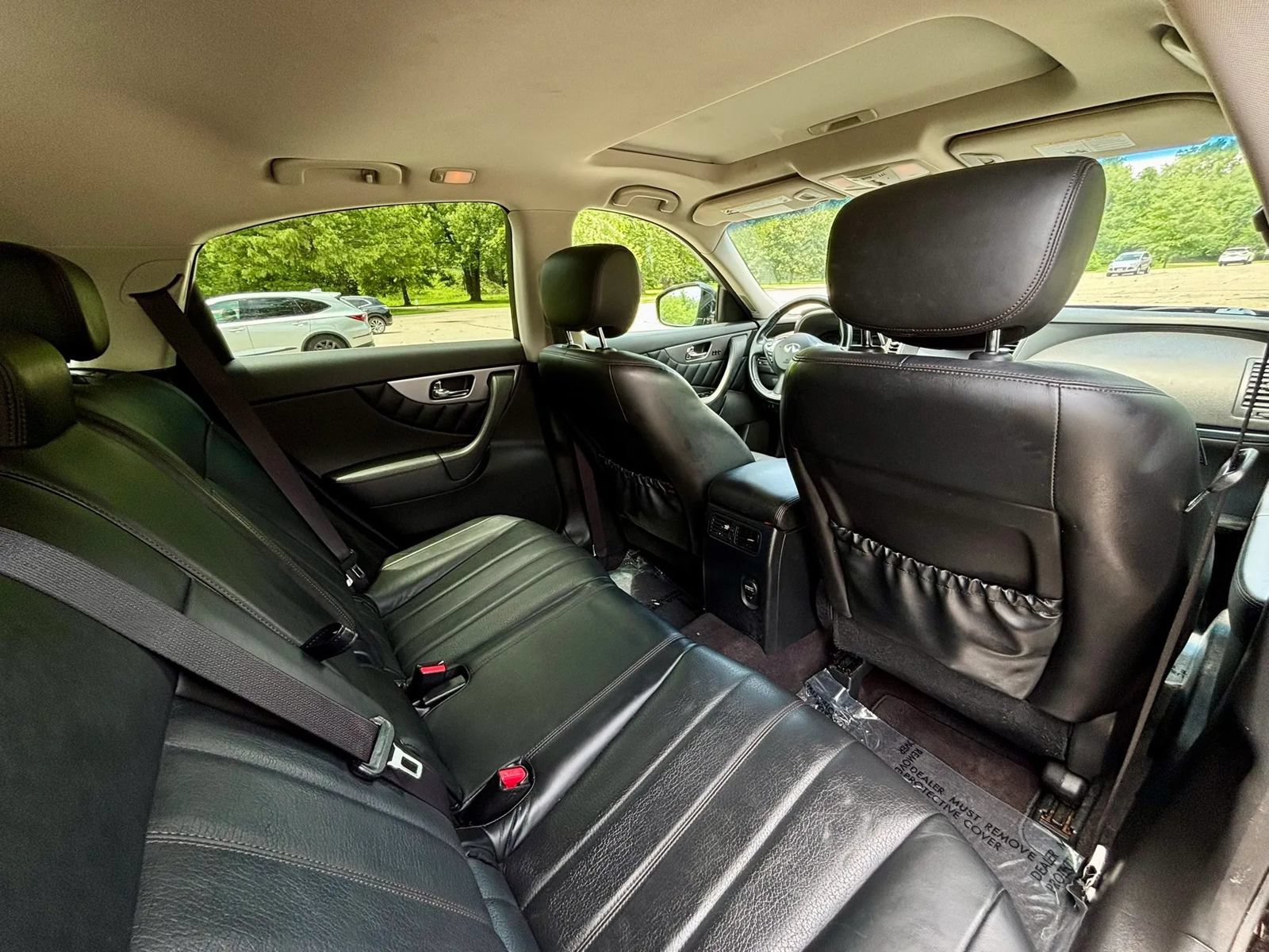 Used 2017 INFINITI QX70 AWD w/ Premium Package image 14