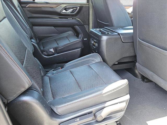Used 2023 Chevrolet Suburban High Country AWD/4WD image 26