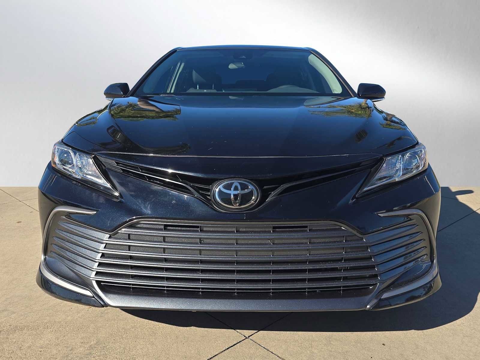 Used 2024 Toyota Camry LE image 8