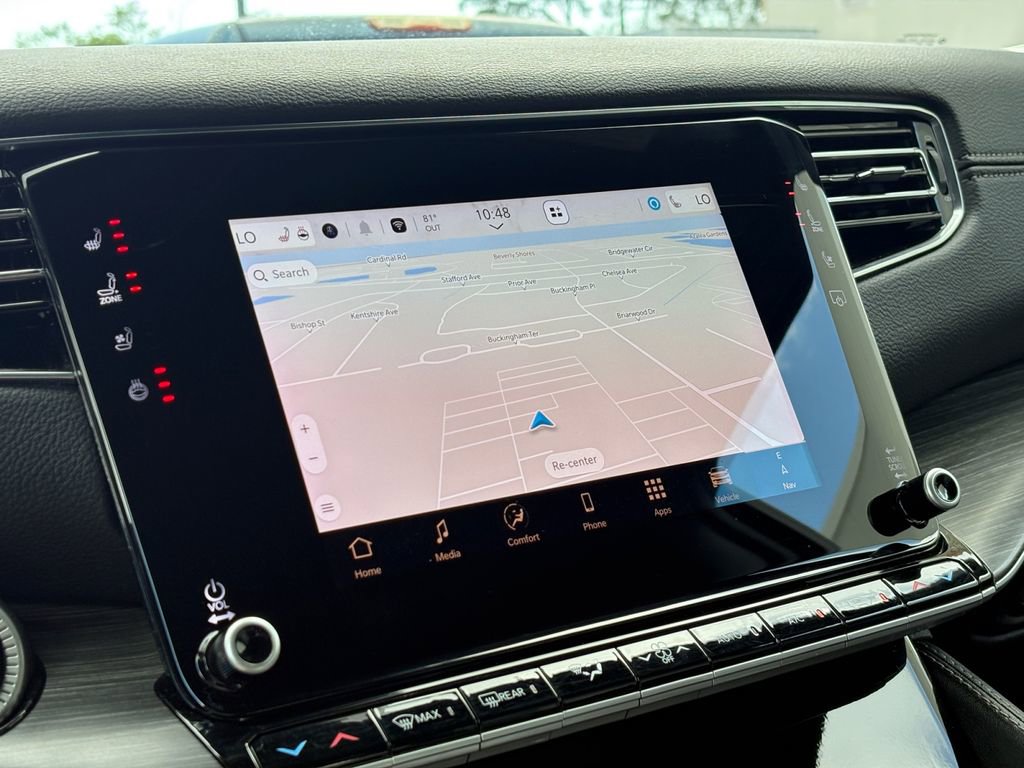 Certified 2024 Jeep Wagoneer L Series III w/ Flexible Seating Group image 24