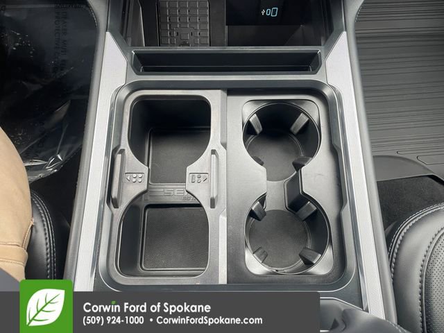 Used 2025 Ford F350 Platinum w/ Tremor Off-Road Package image 39