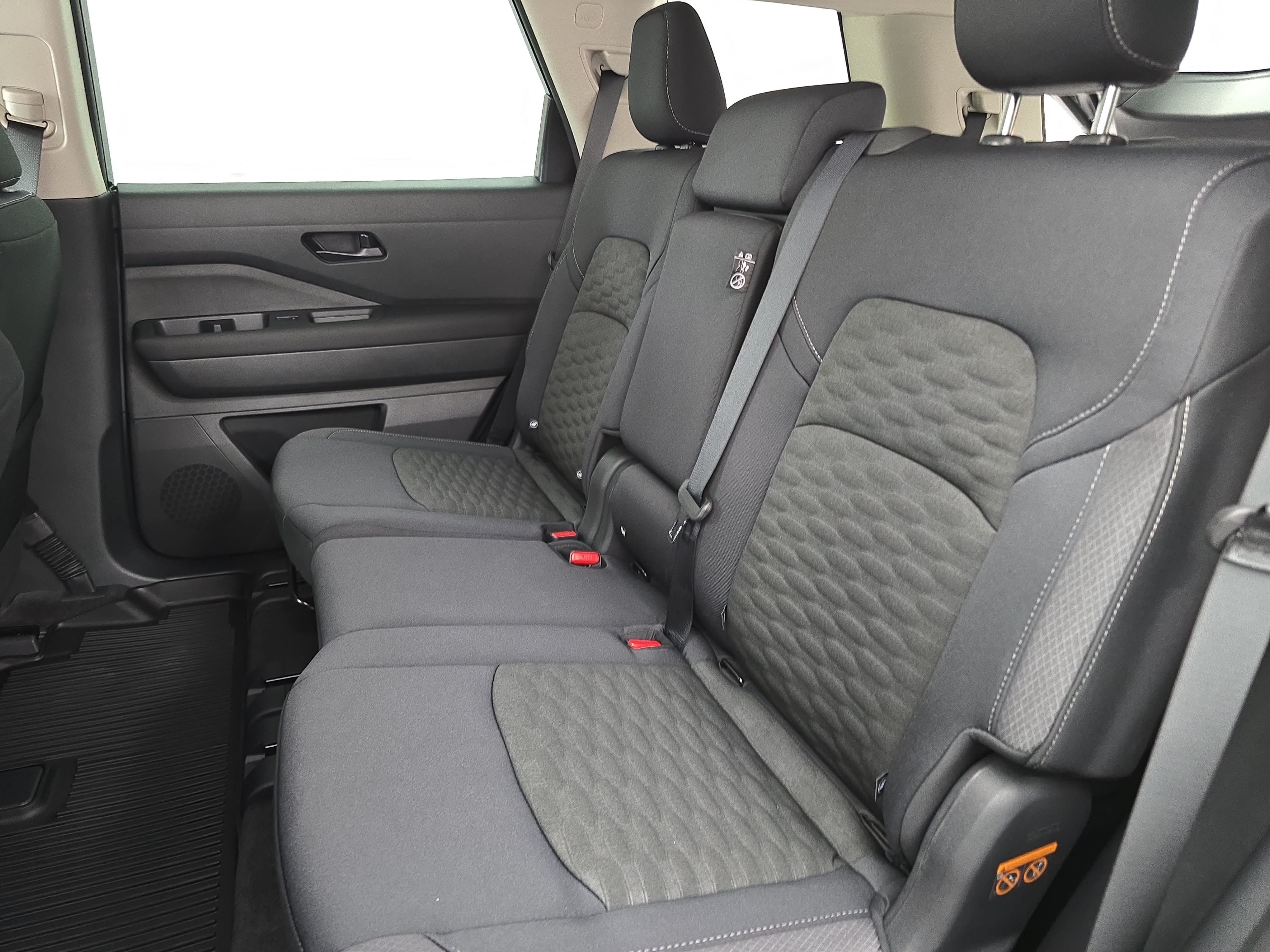 New 2026 Nissan Pathfinder SV AWD/4WD image 15
