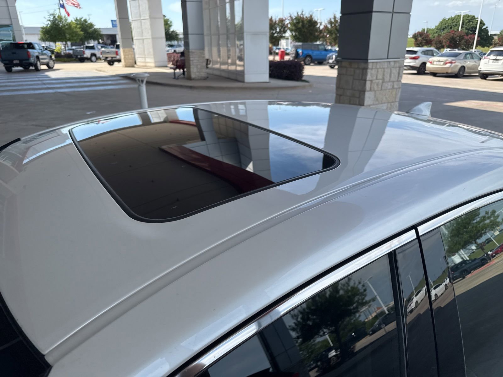 Used 2020 Lexus ES 350 w/ Premium Package FWD image 13