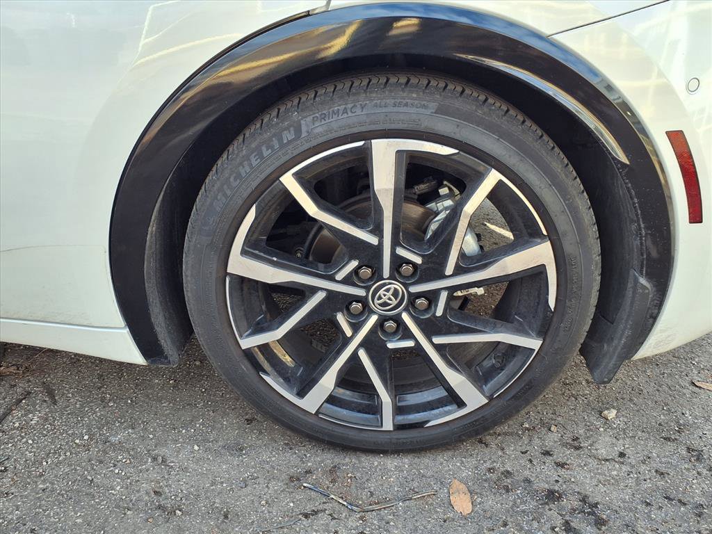 Certified 2025 Toyota Prius Plug-In Hybrid w/ Limited Premium Package image 21