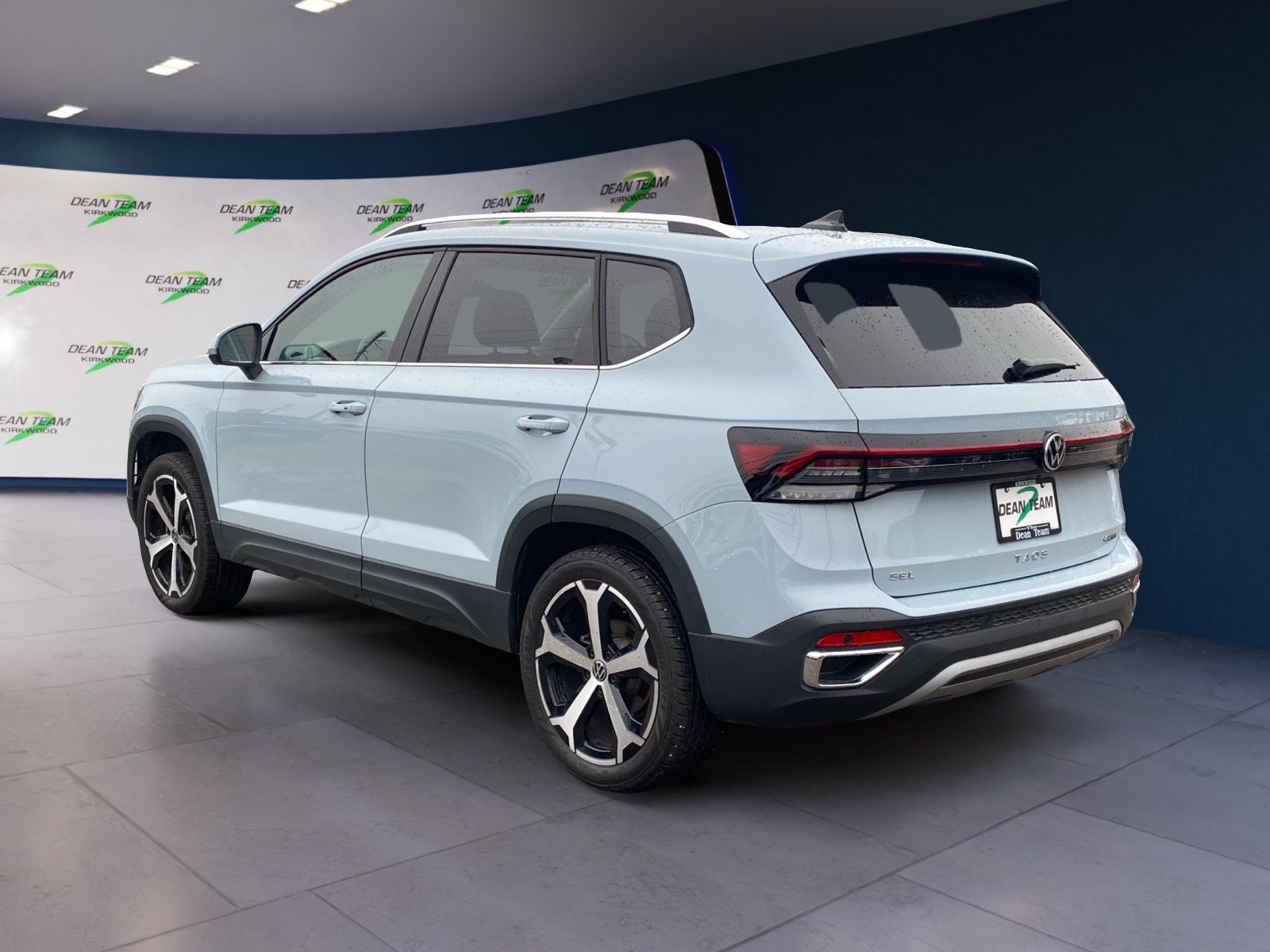 Used 2025 Volkswagen Taos SEL AWD/4WD image 6