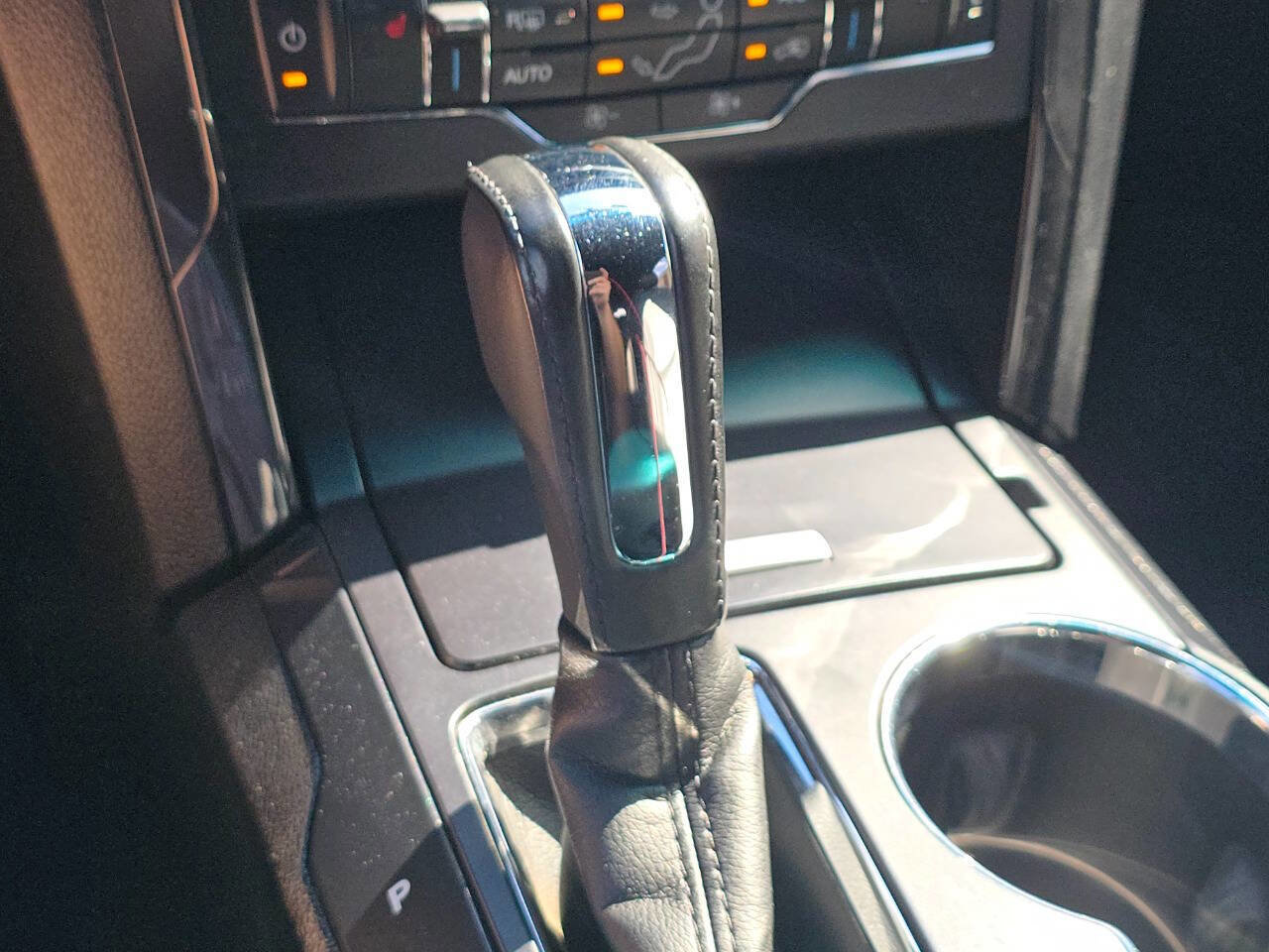 Used 2016 Ford Explorer XLT w/ Equipment Group 202A image 28