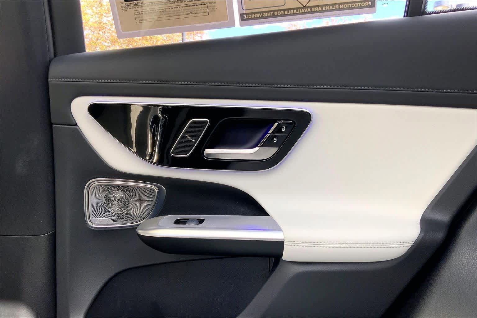Used 2023 Mercedes-Benz GLC 300 4MATIC image 36