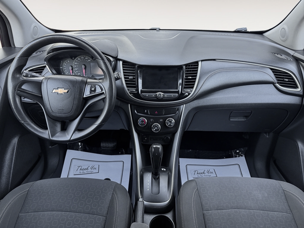 Used 2021 Chevrolet Trax LS AWD/4WD image 17
