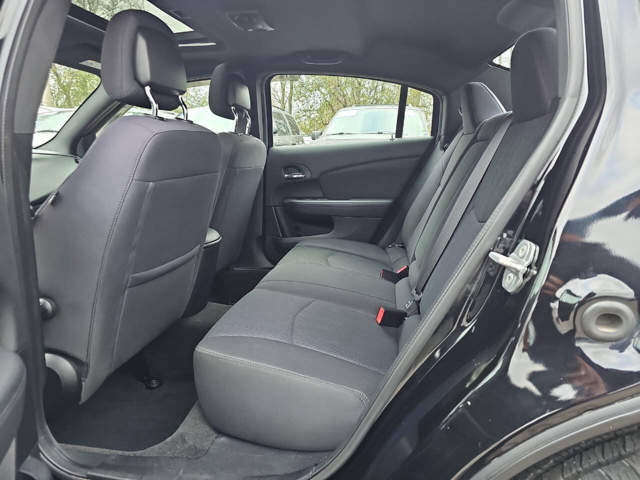 Used 2012 Chrysler 200 Touring FWD image 10