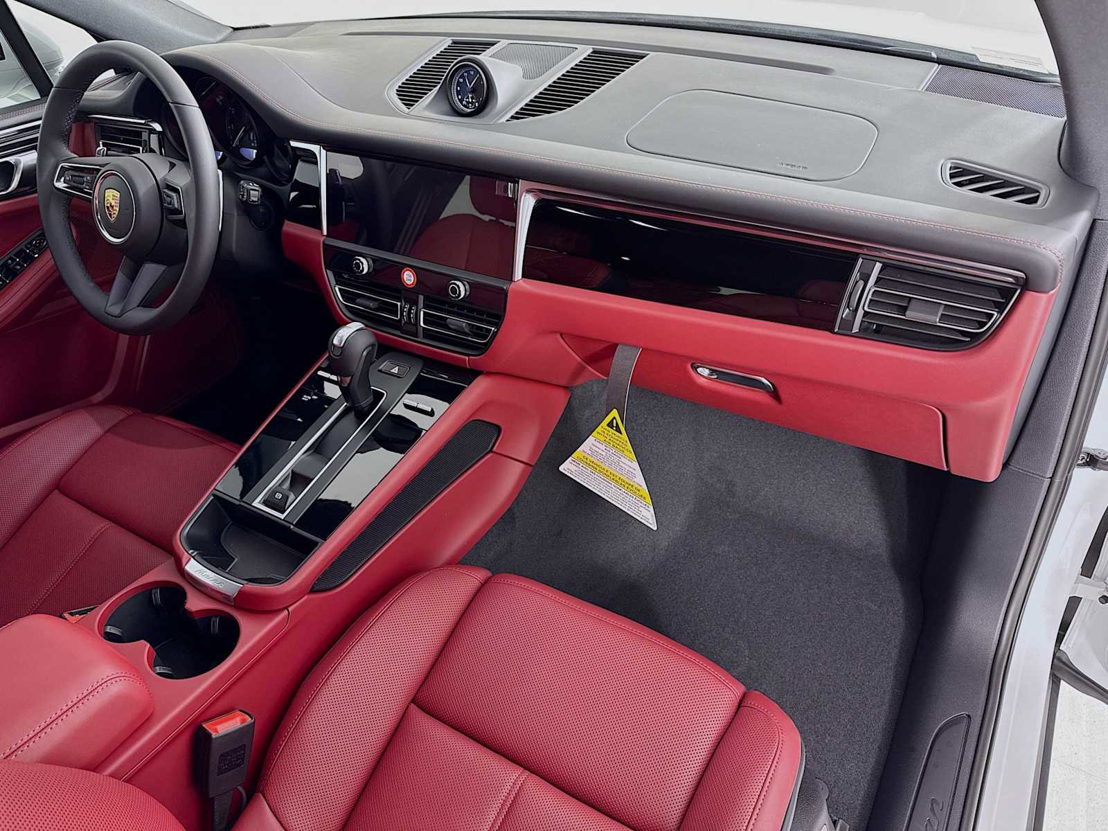 New 2026 Porsche Macan image 31