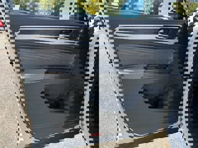 Used 2022 Volkswagen Atlas SE image 23