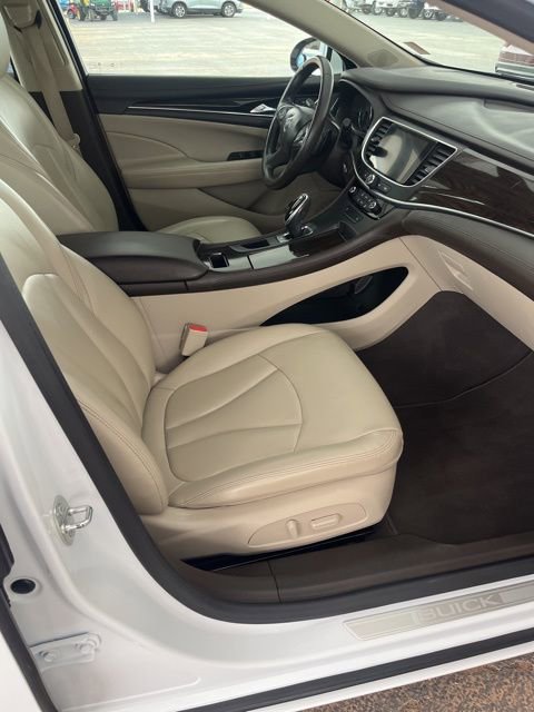 Used 2017 Buick LaCrosse Preferred image 10