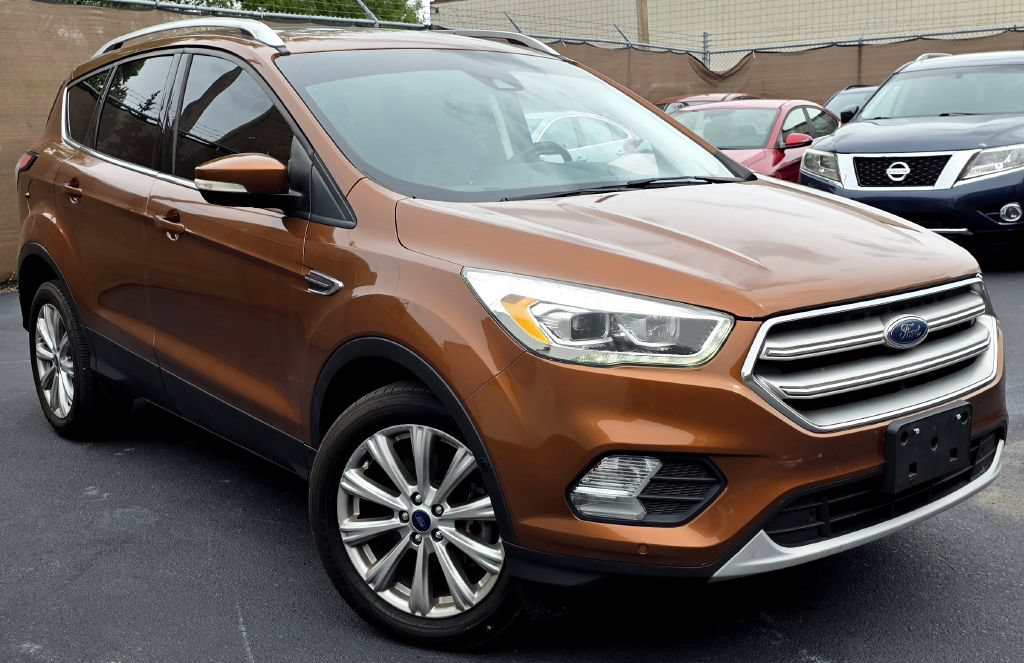 Used 2017 Ford Escape Titanium w/ Canadian Touring Package