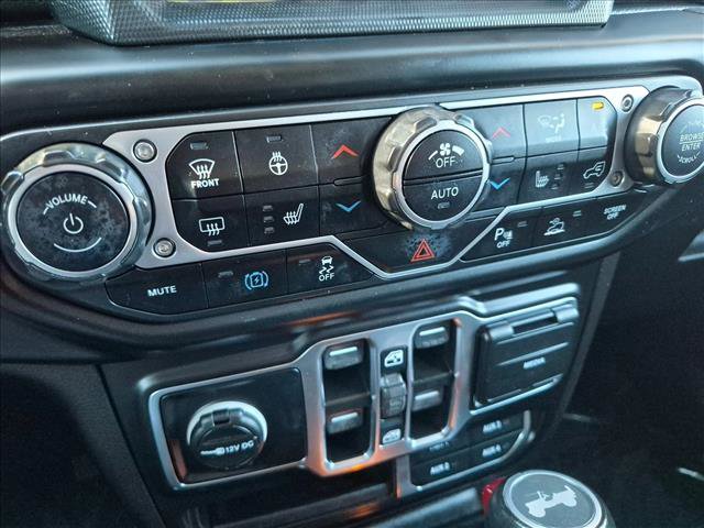 Used 2021 Jeep Wrangler Unlimited Sahara w/ Cold Weather Group AWD/4WD image 24