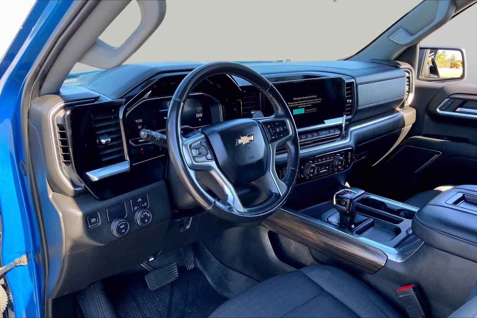 Used 2022 Chevrolet Silverado 1500 LT w/ Texas Edition Plus RWD image 17
