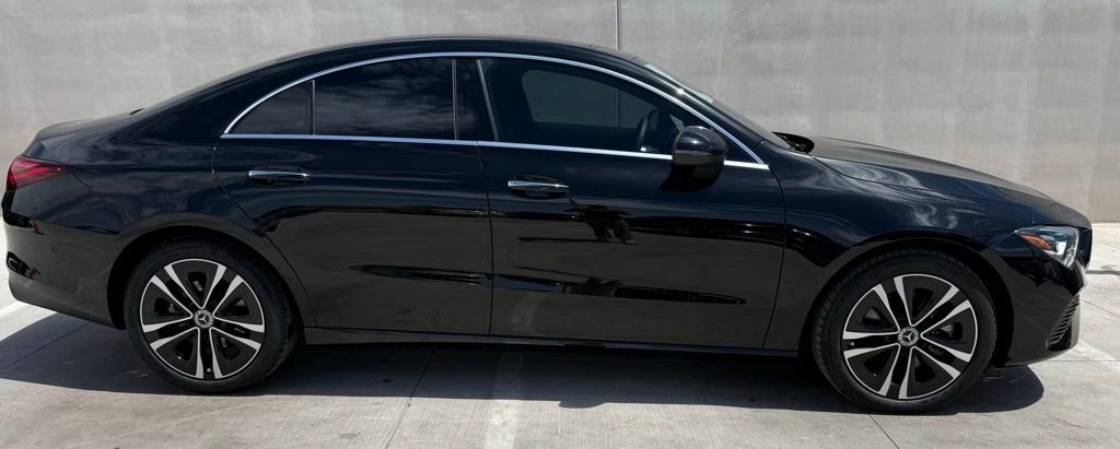 Used 2025 Mercedes-Benz CLA 250 image 3