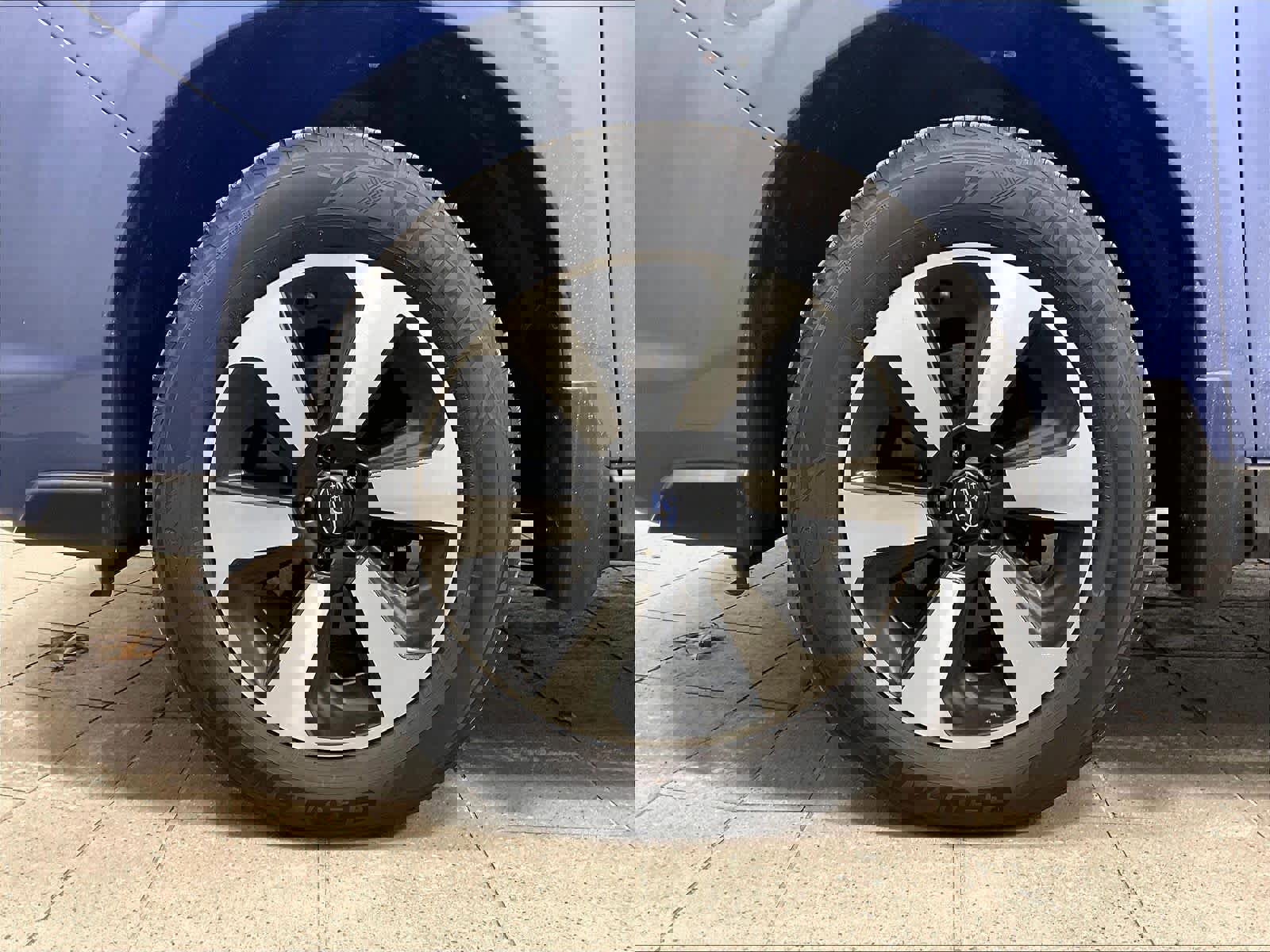 Used 2018 Subaru Forester 2.5i Premium w/ All-Weather Package image 7