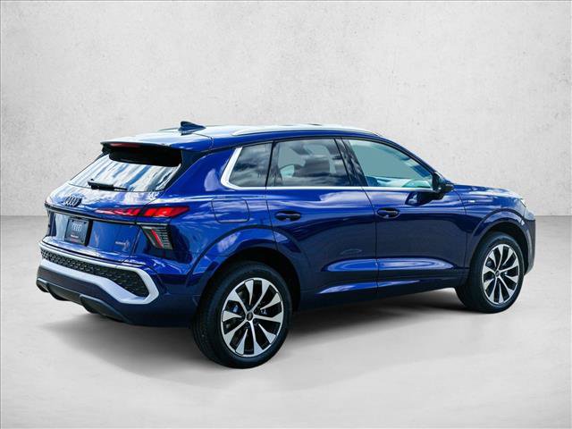 New 2026 Audi Q3 quattro 2.0T AWD/4WD image 5