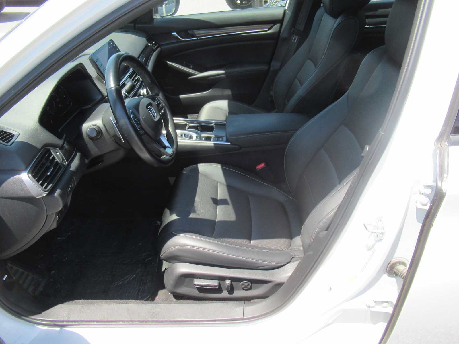 Used 2022 Honda Accord Sport image 14