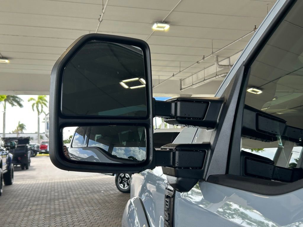 New 2026 Ford F250 Lariat w/ Black Appearance Package image 17