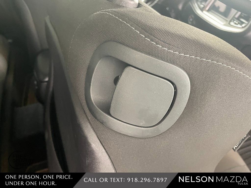 Used 2023 Dodge Challenger R/T w/ Blacktop Package image 39