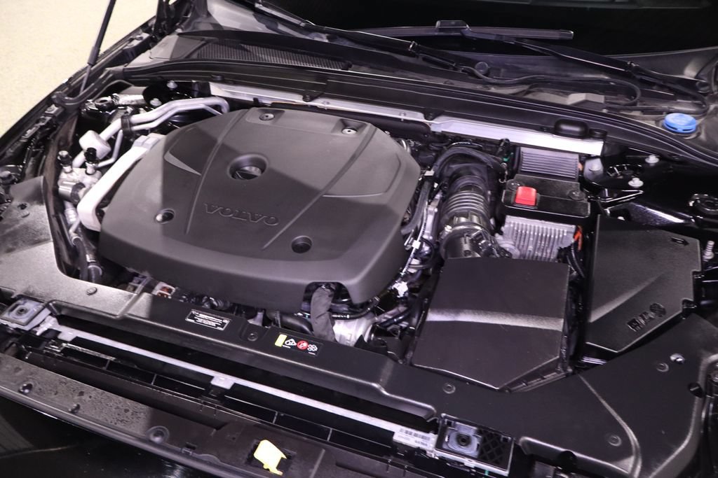 Used 2020 Volvo S60 T5 Momentum FWD image 36
