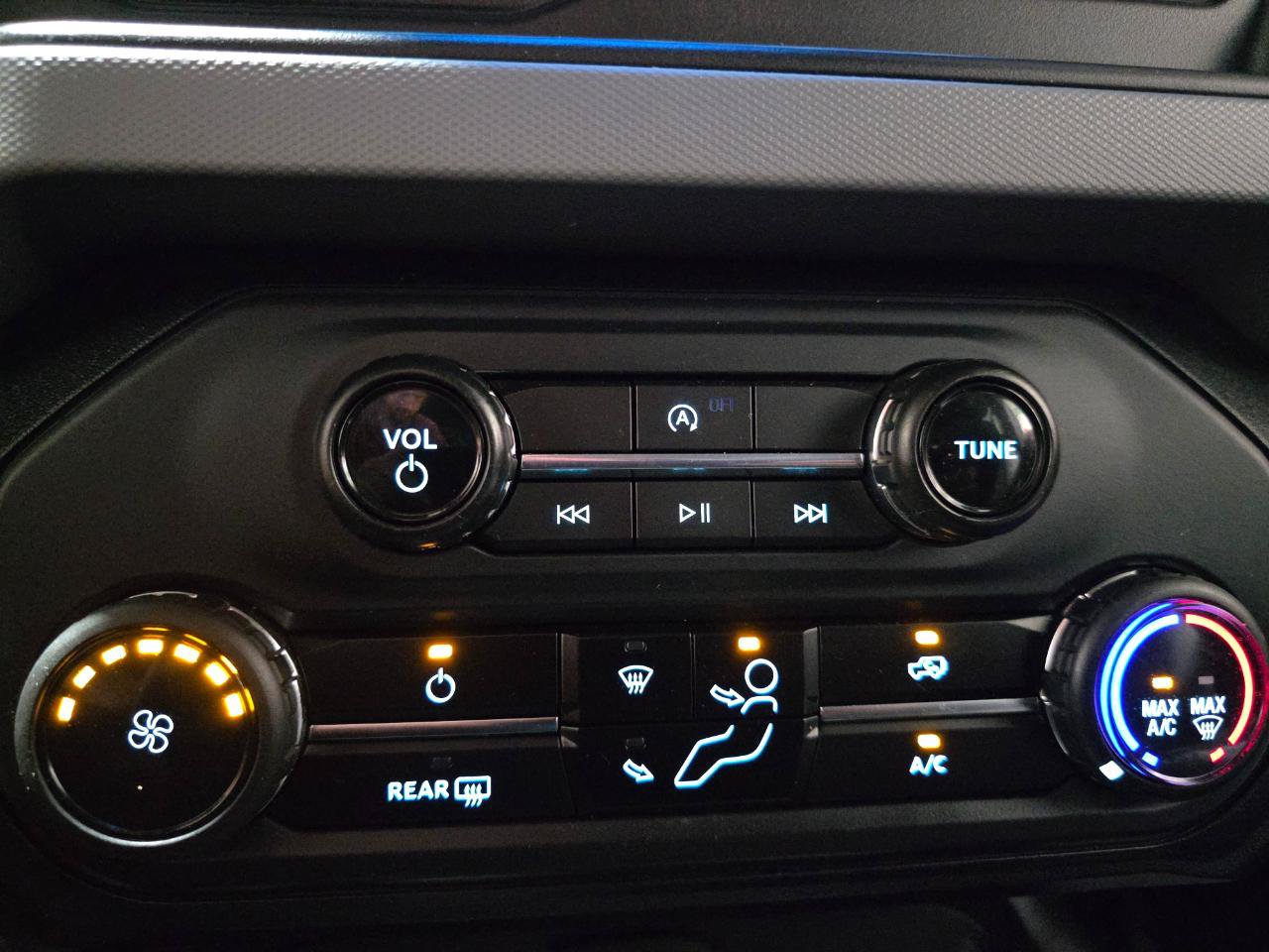 Used 2023 Ford Bronco 4-Door AWD/4WD image 34