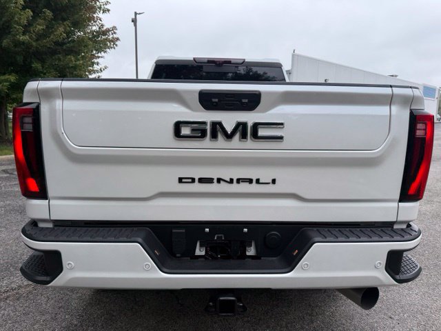 Used 2024 GMC Sierra 2500 Denali w/ Denali Reserve Package AWD/4WD image 4