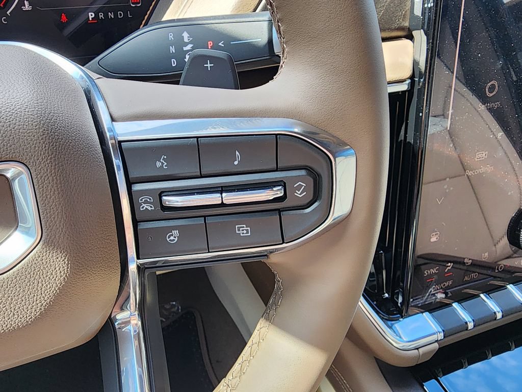 New 2026 GMC Yukon Denali w/ Denali Reserve Package AWD/4WD image 23