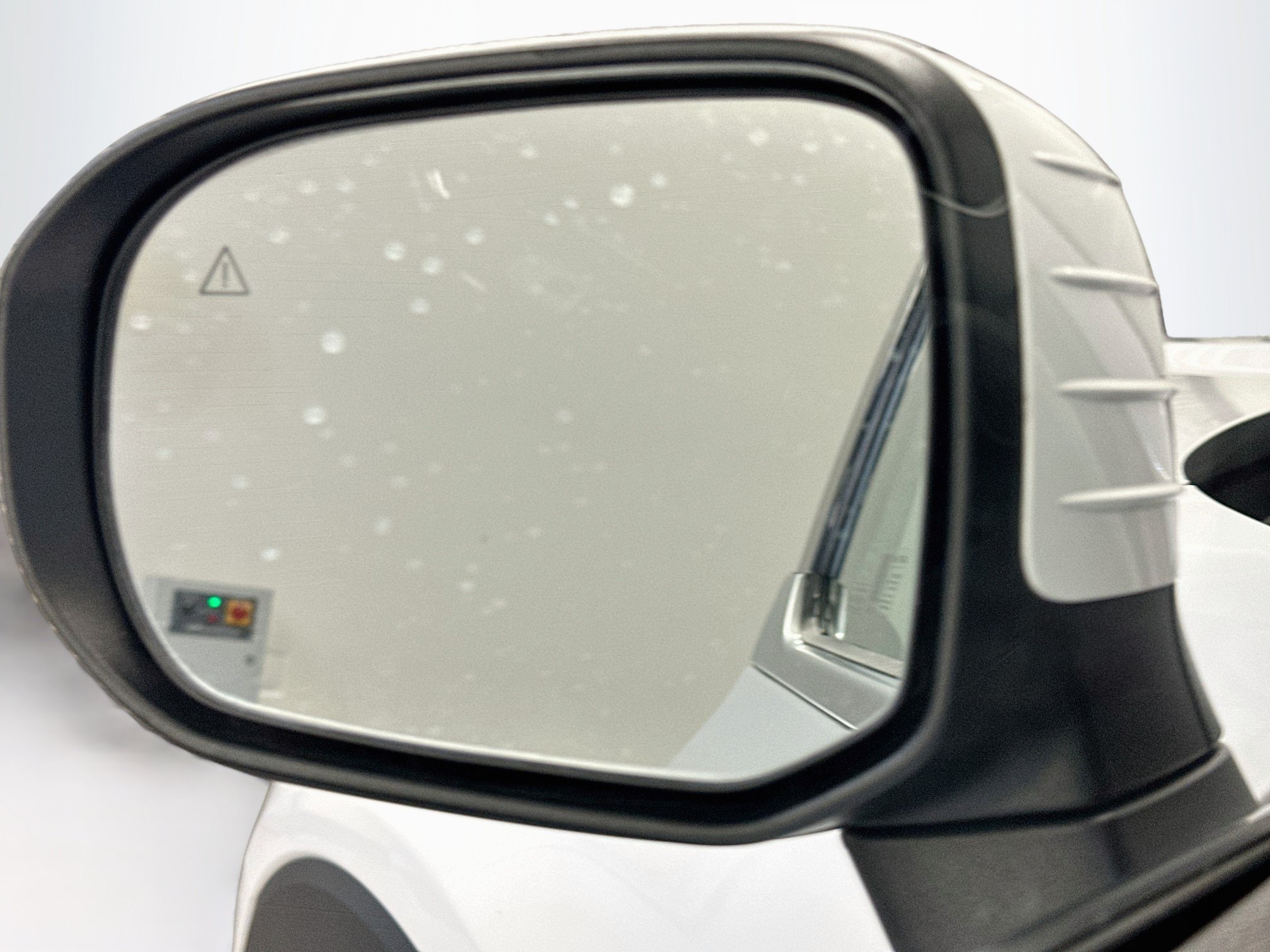 Used 2025 Kia Telluride S AWD/4WD image 16