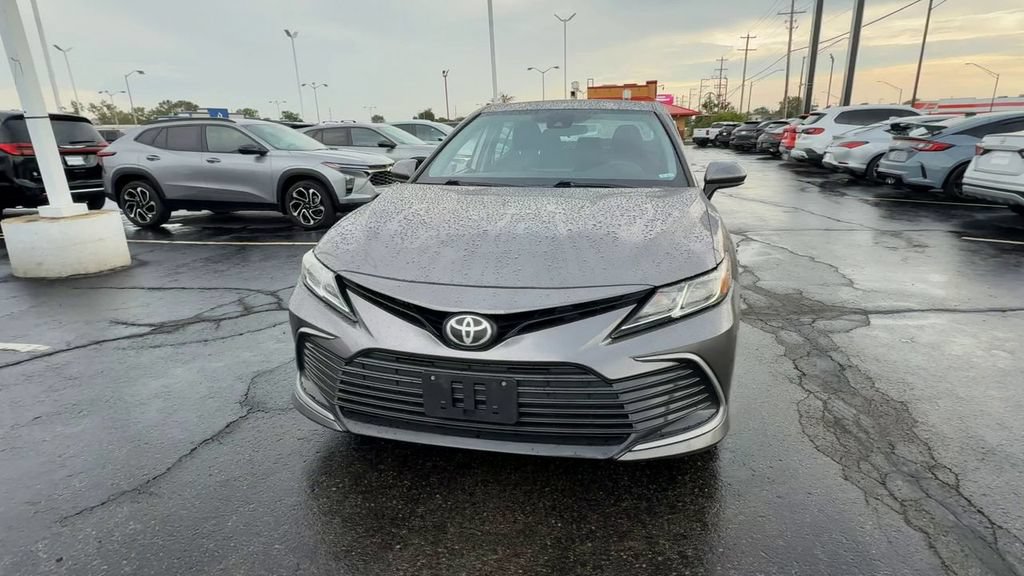 Used 2021 Toyota Camry LE FWD image 3