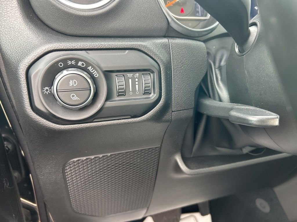 Used 2022 Jeep Gladiator Overland w/ Popular Equipment Package image 15