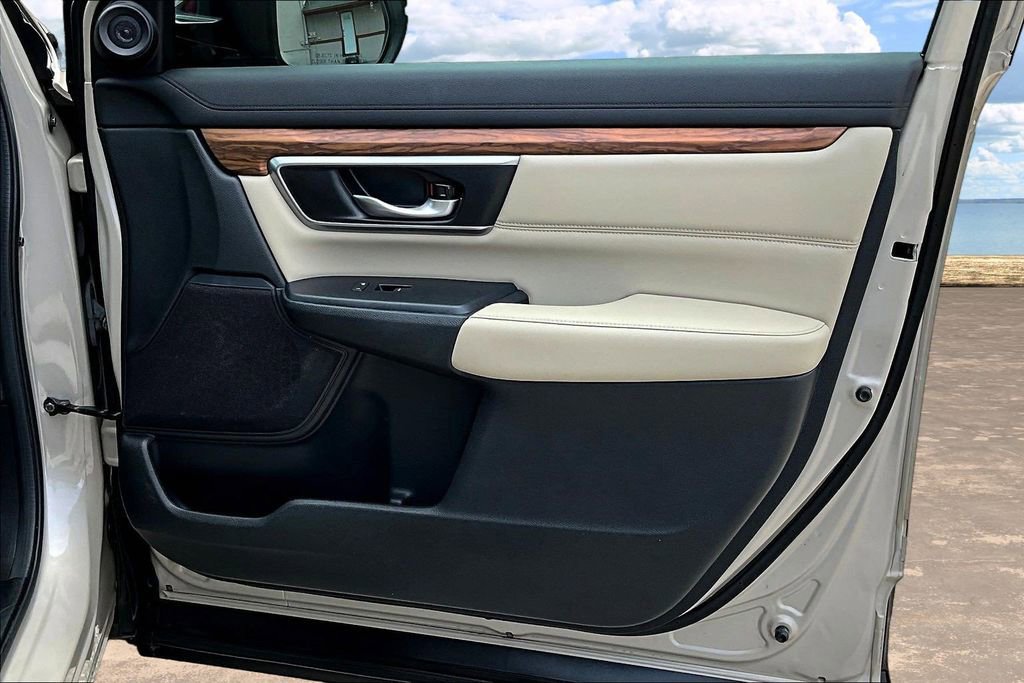 Used 2019 Honda CR-V Touring image 30