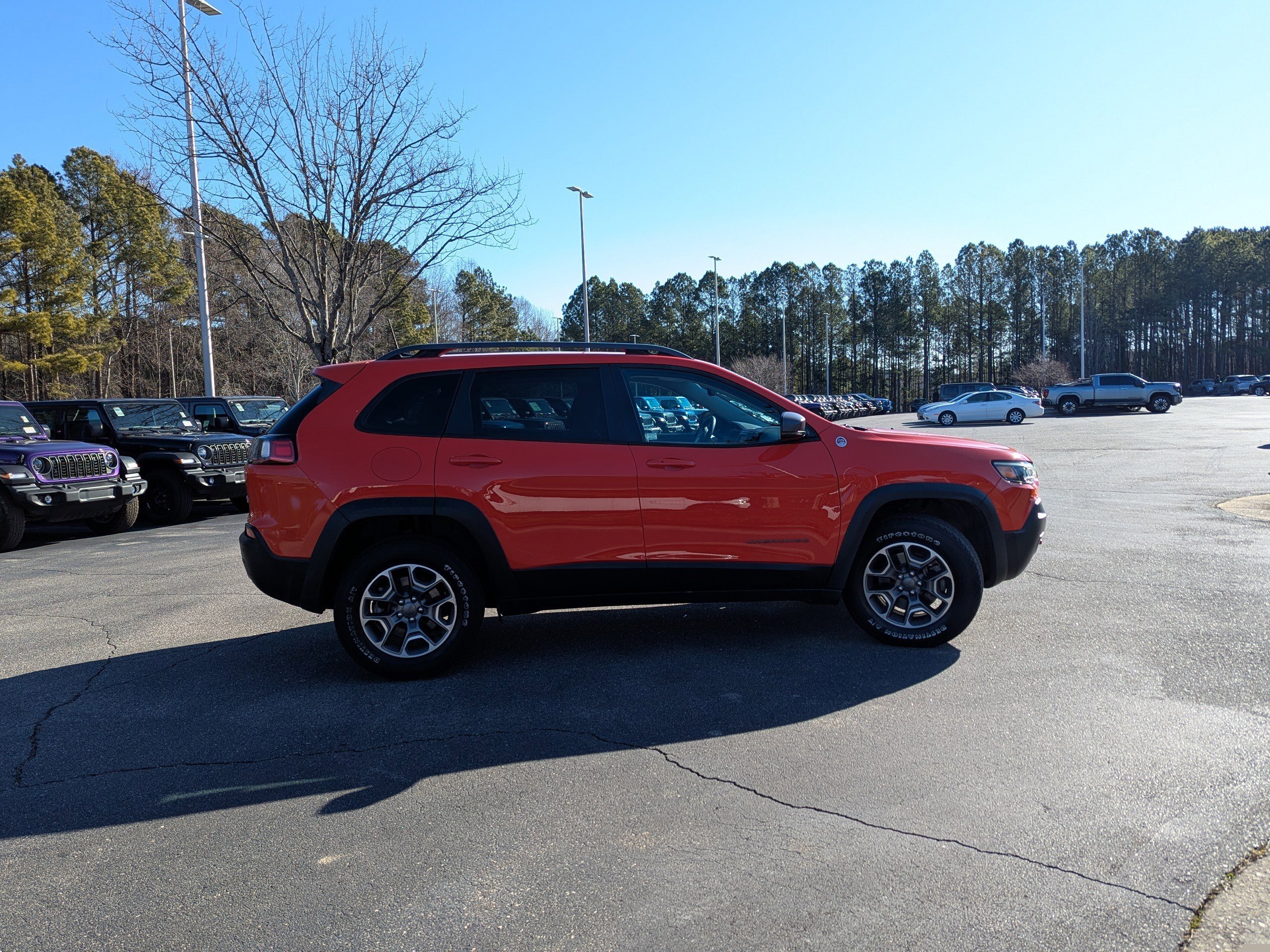 Used 2021 Jeep Cherokee Trailhawk w/ Premium Leather Package image 4