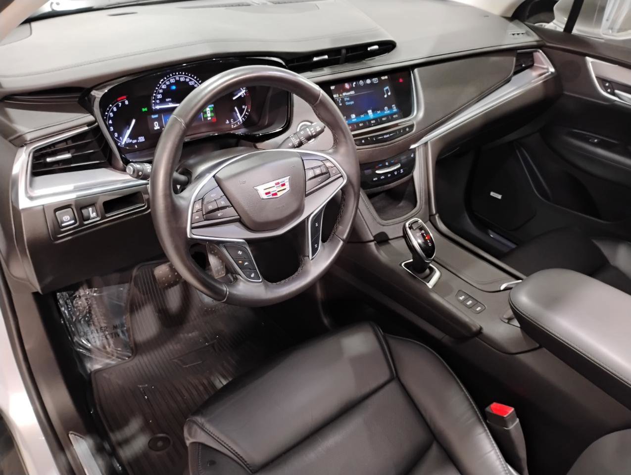 Used 2018 Cadillac XT5 Luxury w/ Driver Awareness Package image 79