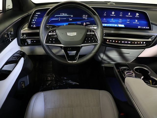 Used 2024 Cadillac Lyriq Luxury AWD/4WD image 3