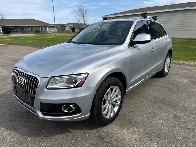 Used 2015 Audi Q5 2.0T Premium Plus w/ Technology Package AWD/4WD image 4