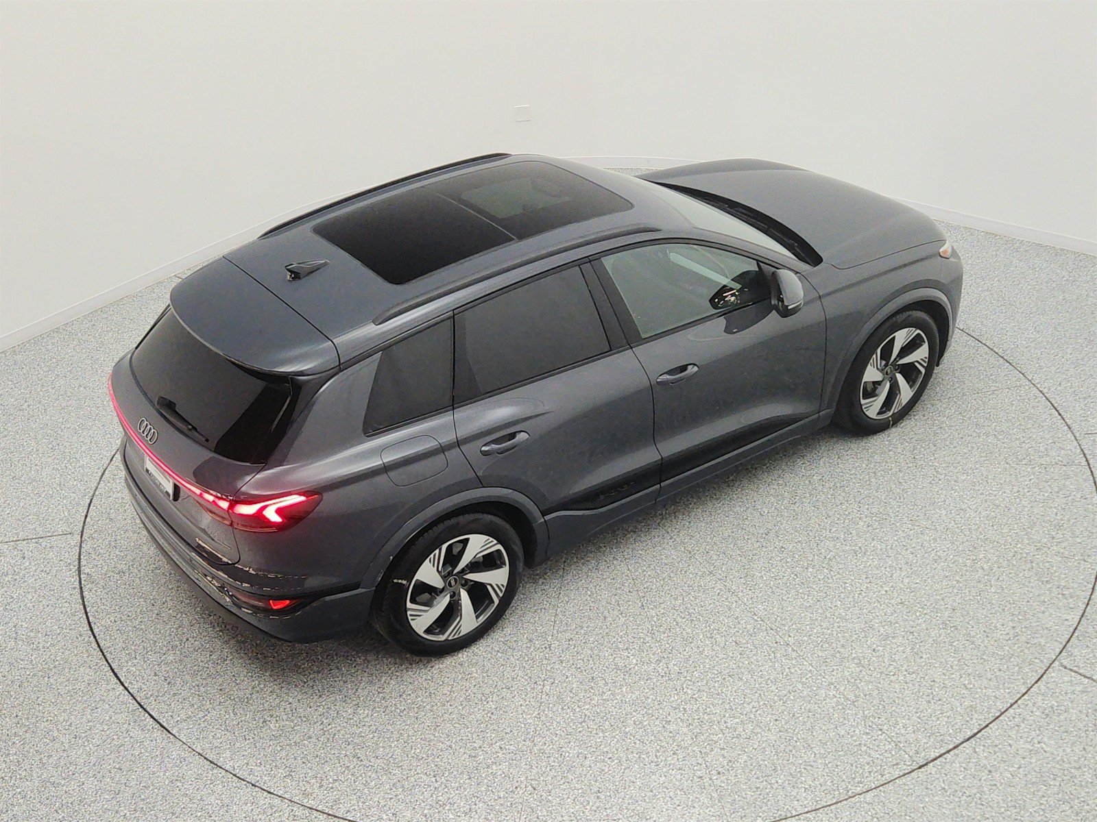 Used 2025 Audi Q6 e-tron Prestige w/ Black Warm Weather Package AWD/4WD image 26